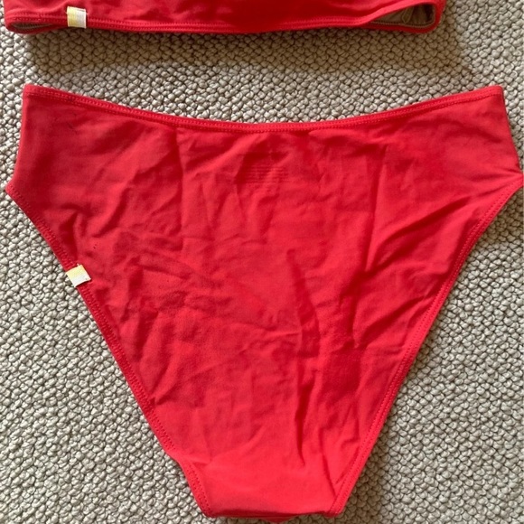Summersalt Voyager Bikini 4 - Picture 5 of 7